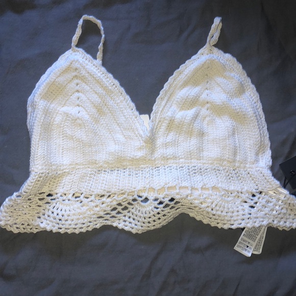 Forever 21 Tops - Crochet top with adjustable straps